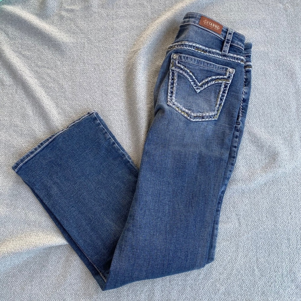Shyanne Womens Bootcut Jeans Size 30 Short Medium Wash Embroidered Bling Denim